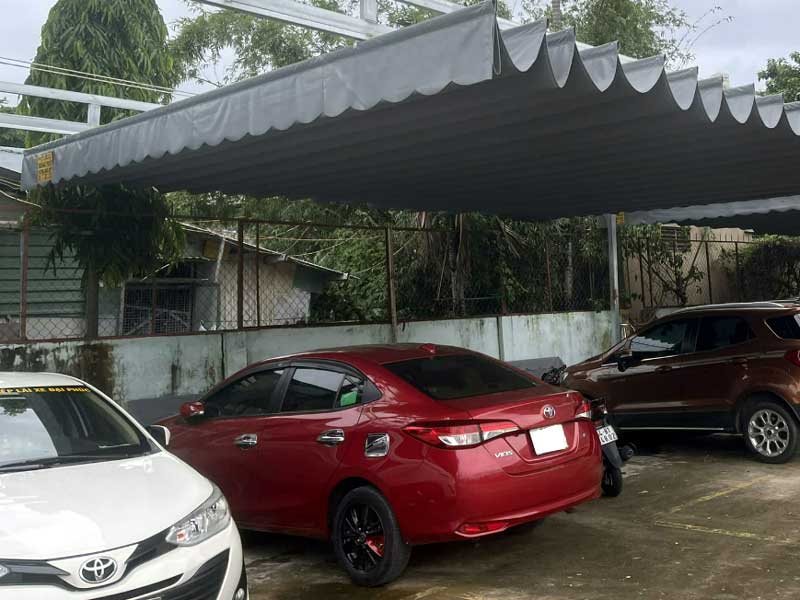 Mái xếp di động lắp đặt cho nhà xe ô tô