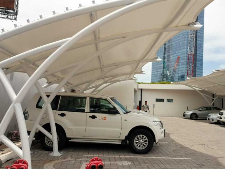 5 Lưu ý sống còn khi chọn vật liệu mái che nhà xe ô tô 2026 bền trên 20 năm